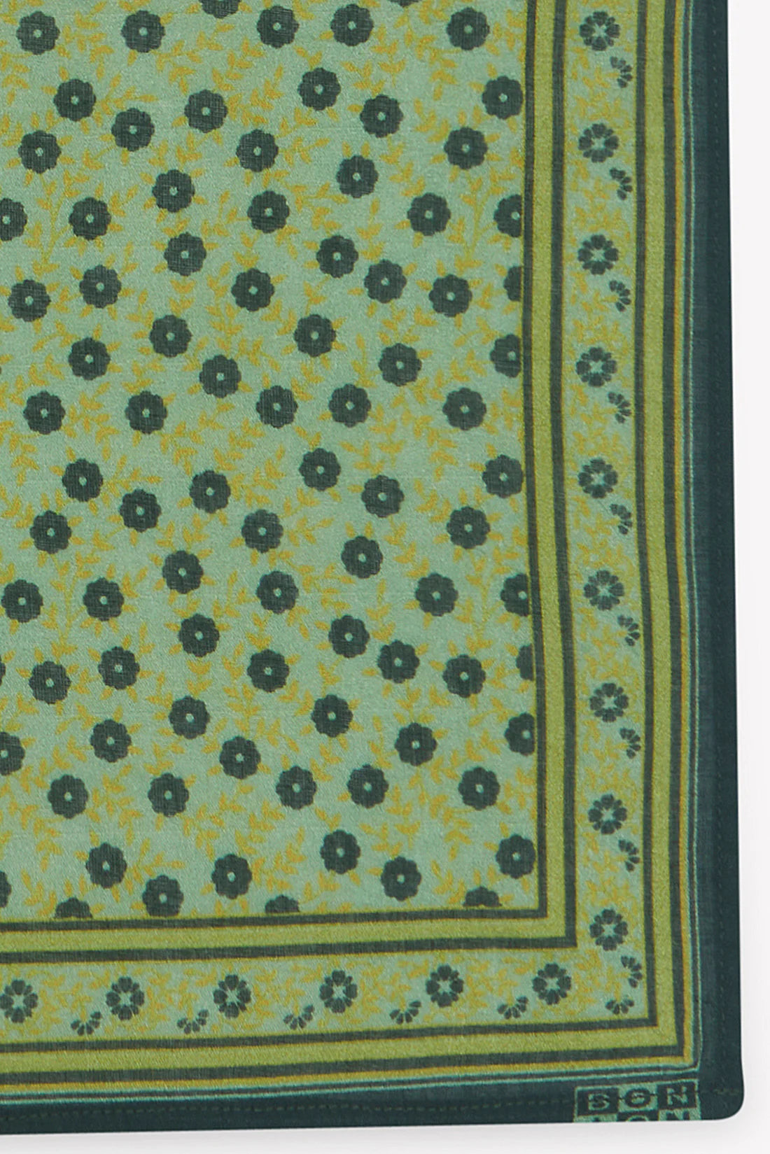 Foulard à fleurs vert BONTON