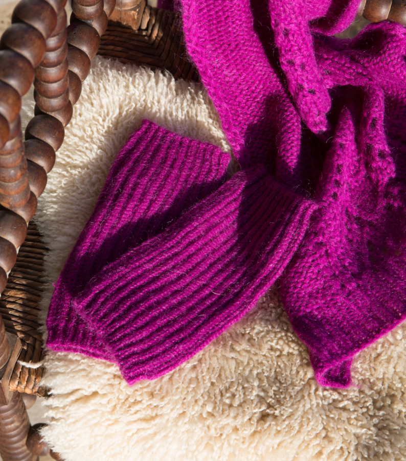 Mittens Zeliette Raspberry LOUISE MISHA