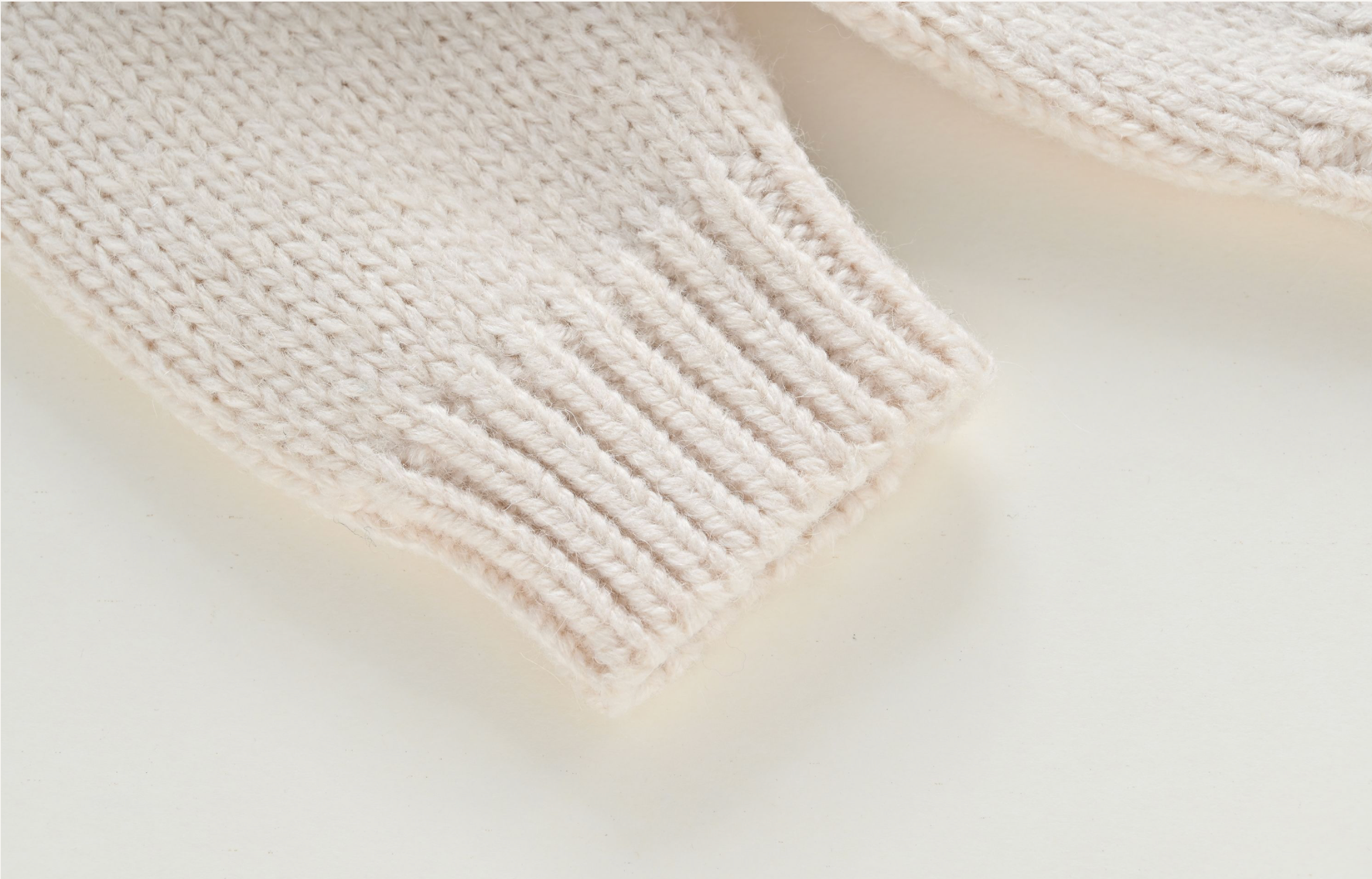 Pull Usman Cream LOUISE MISHA
