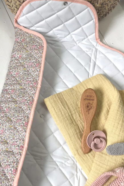 Matelas à langer transportable JULIETTE BARNABÉ AIME LE CAFÉ