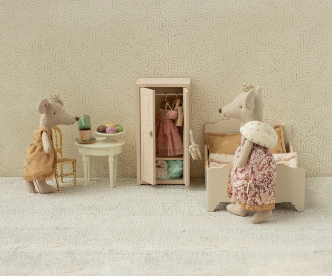 Armoire en bois Rose MAILEG