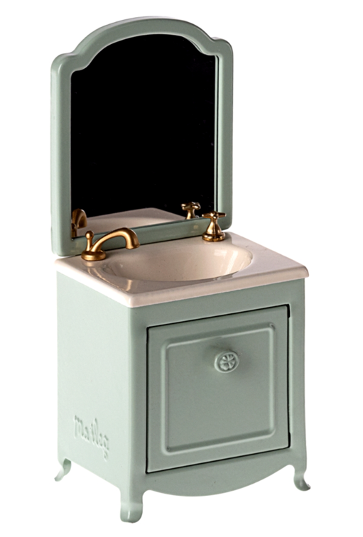 
    alt="Chevron descendant icône"
  