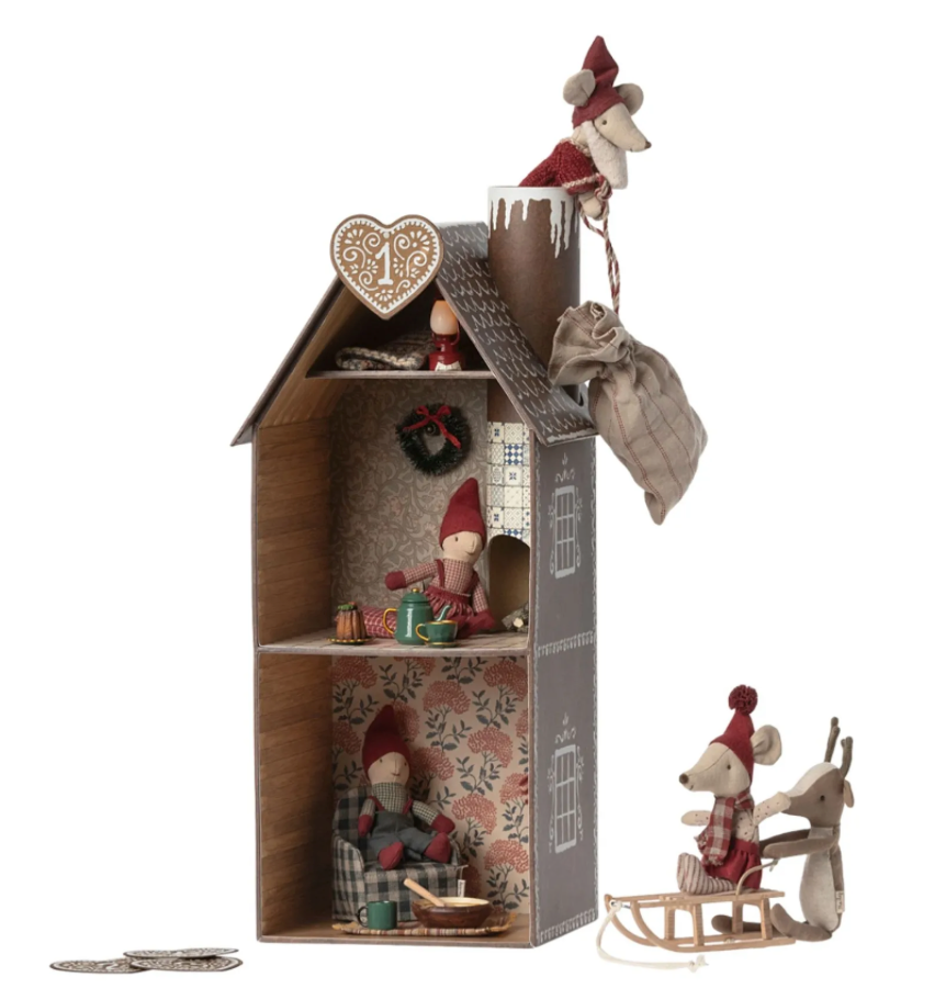 
    alt="Chevron descendant icône"
  