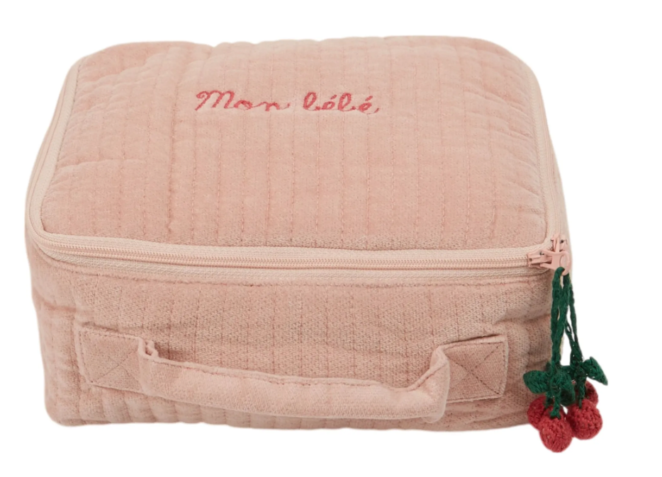 
    alt="Chevron descendant icône"
  