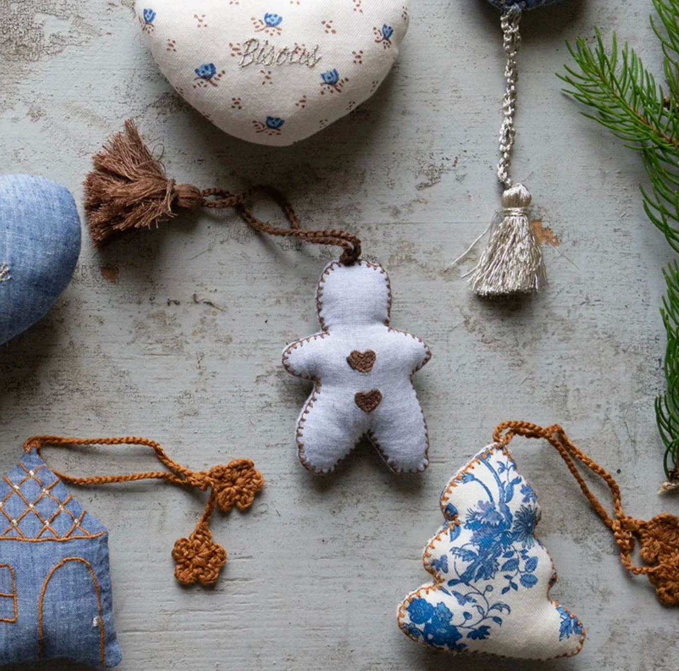 Décoration de Noël Pain d'épice brodée EMILE & IDA