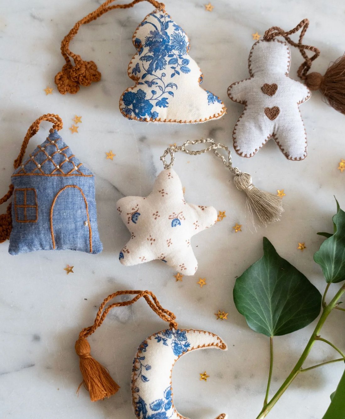 Décoration de Noël étoile brodée EMILE & IDA