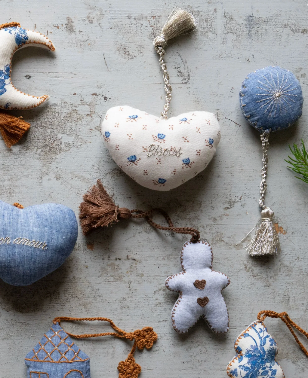 Décoration de Noël cœur "Bisous" EMILE & IDA