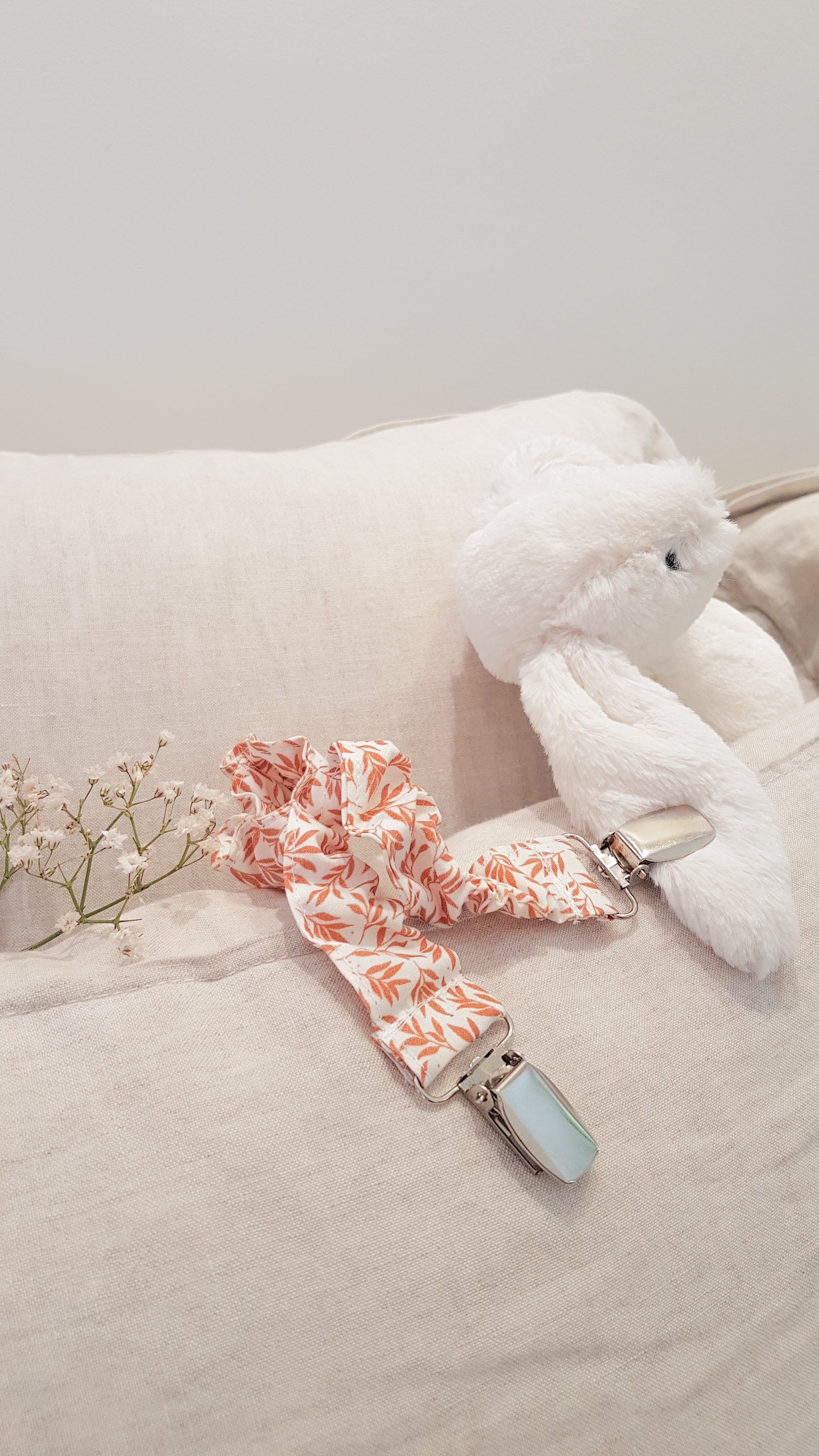 Attache-doudou lange vieux rose POISPLUME